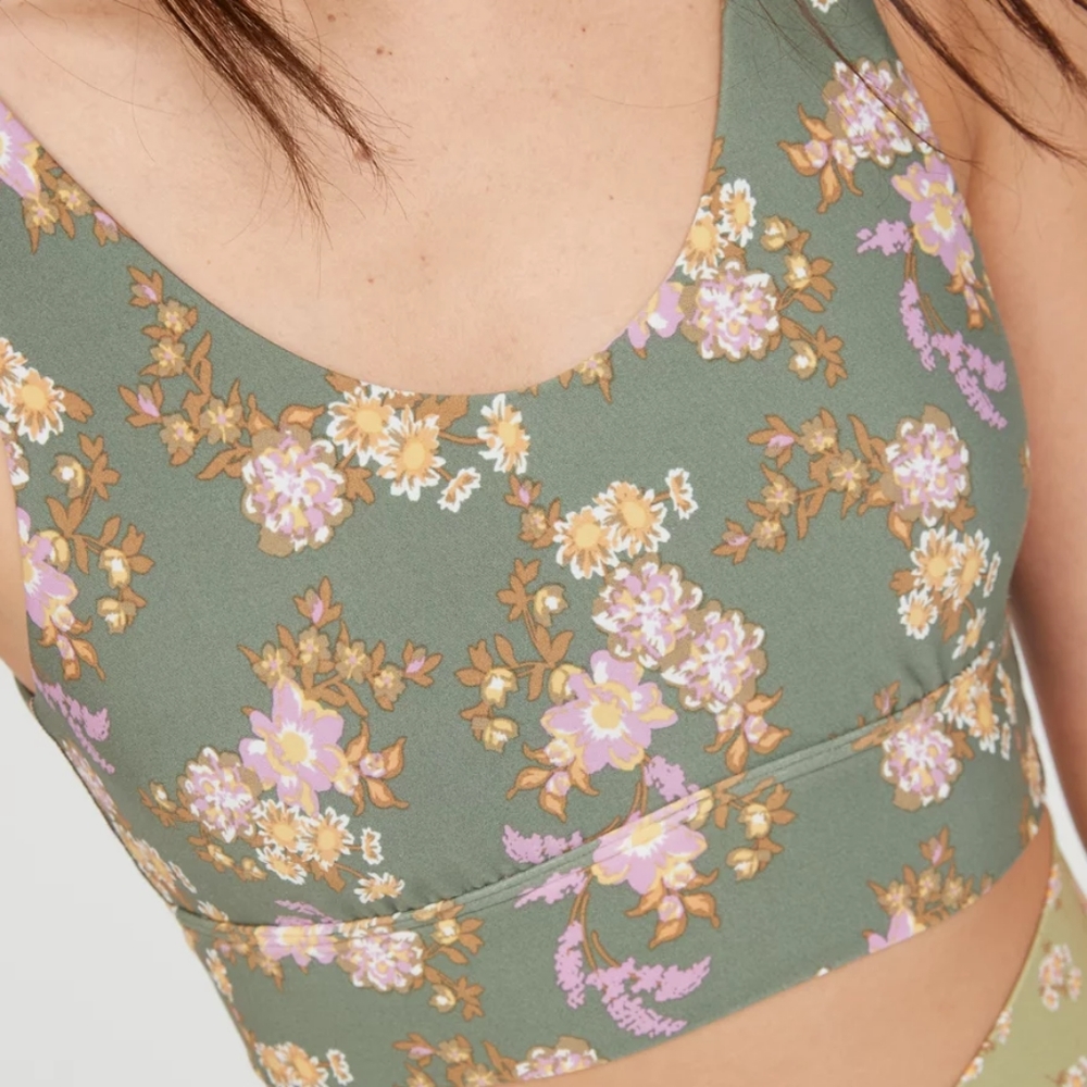 Aerie Offline Real Me Sports Bra Scoop Neck V-Back Olive Fun Floral Stretchy XS